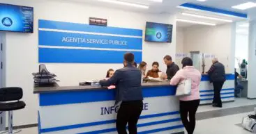 Сегодня один из офисов АГУ в Кишиневе работает в праздничный день
