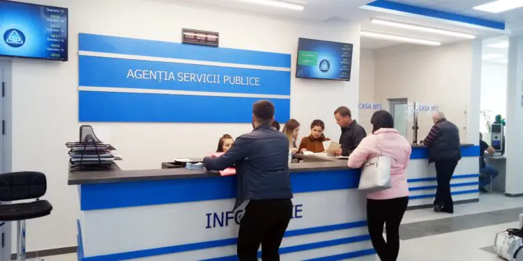 Сегодня один из офисов АГУ в Кишиневе работает в праздничный день